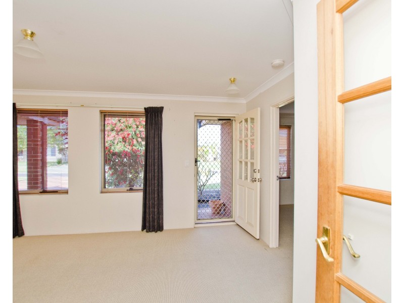 27 Glenfield Drive, Australind WA 6233