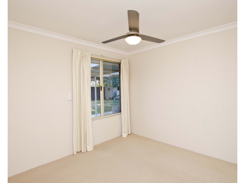 27 Glenfield Drive, Australind WA 6233