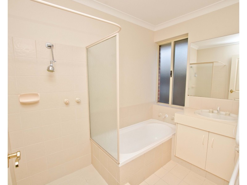 27 Glenfield Drive, Australind WA 6233