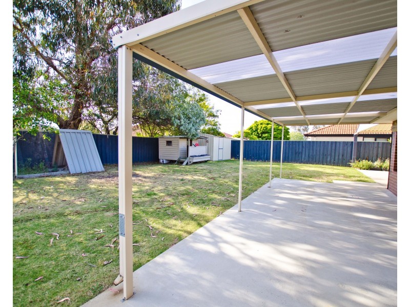27 Glenfield Drive, Australind WA 6233
