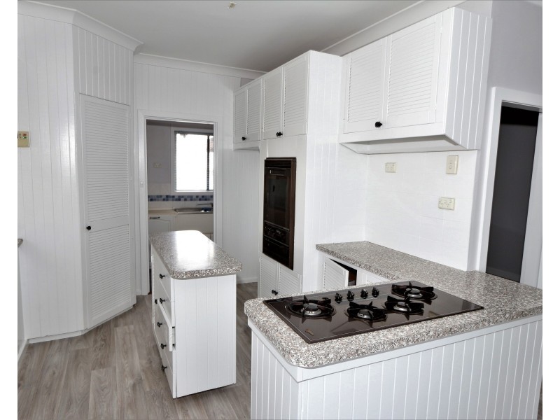 14 Absolon Street, Carey Park WA 6230