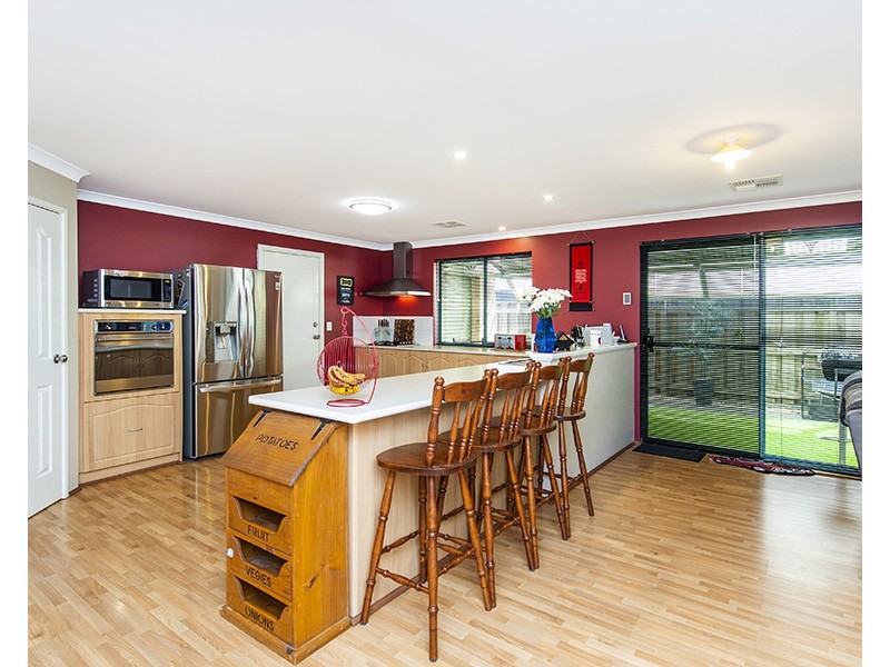 65 Macquarie Drive, Australind WA 6233