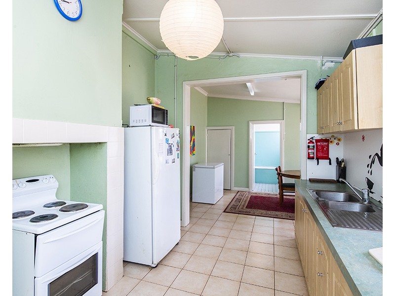 9 Hayes Street, Bunbury WA 6230