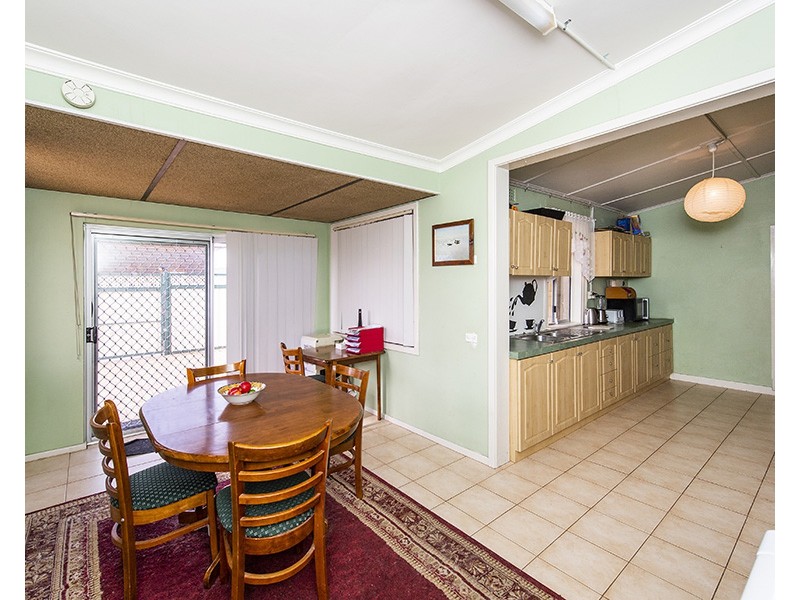 9 Hayes Street, Bunbury WA 6230