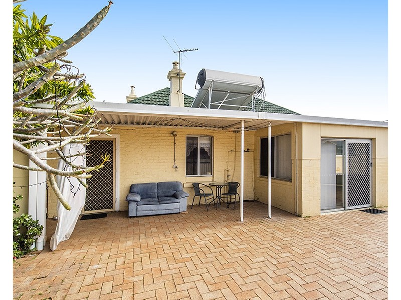 9 Hayes Street, Bunbury WA 6230