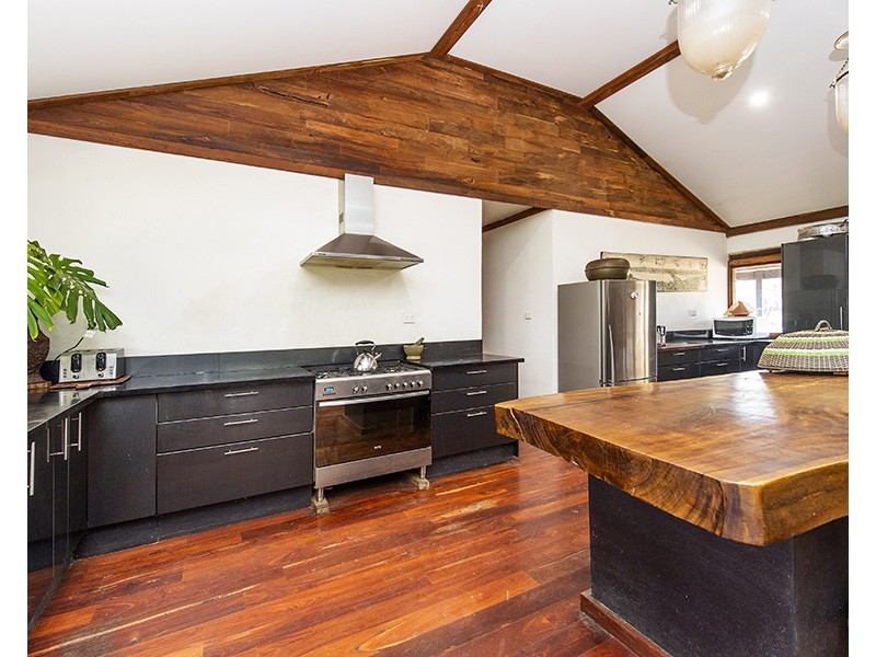 22 Halls Road, Capel WA 6271