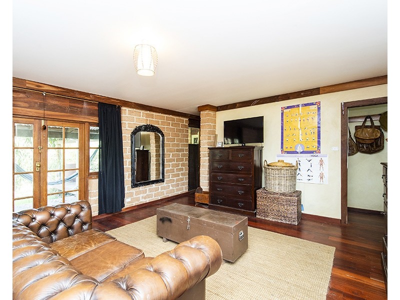 22 Halls Road, Capel WA 6271