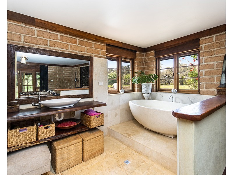 22 Halls Road, Capel WA 6271