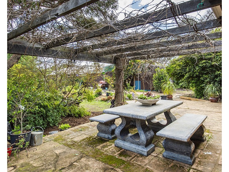 22 Halls Road, Capel WA 6271