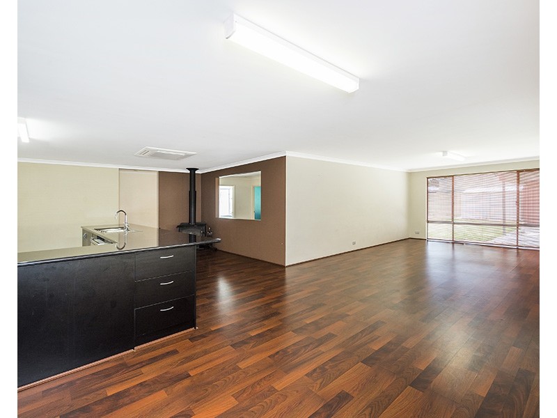 23 McCamish Crescent, Collie WA 6225