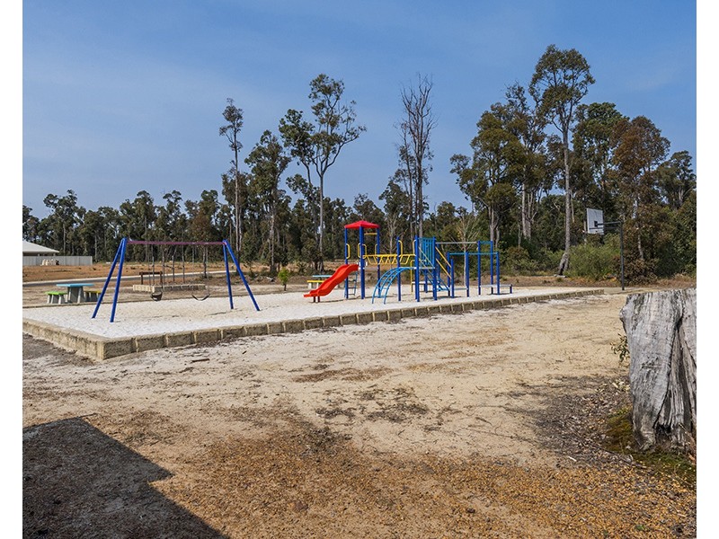 23 McCamish Crescent, Collie WA 6225