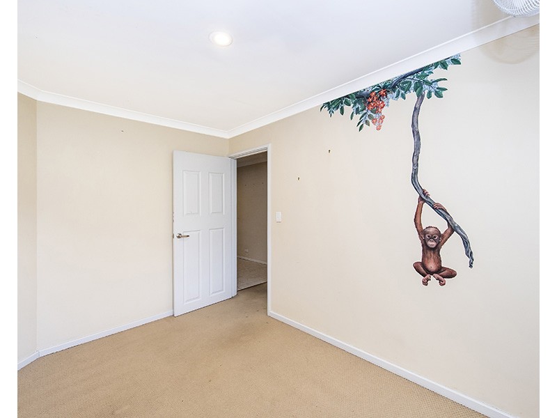 4 Tobin Place, Withers WA 6230
