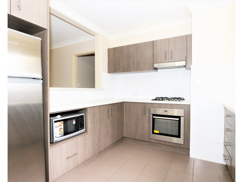 12/1 Stallard Place, Withers WA 6230