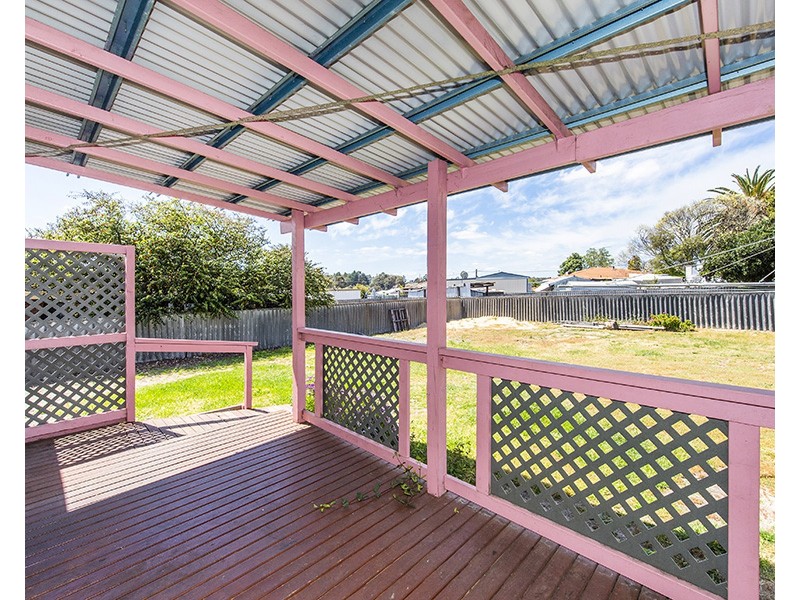 22 Archer Street, Collie WA 6225