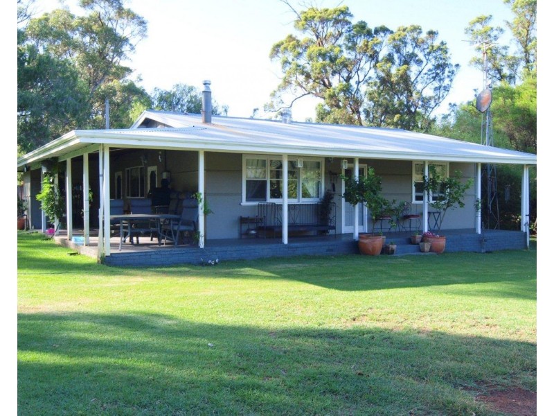 134 Mangles Road, Capel WA 6271
