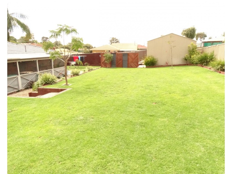 35 Matilda Ave, Australind WA 6233