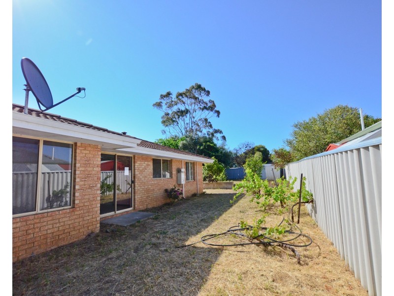 22 Whatman Way, Withers WA 6230