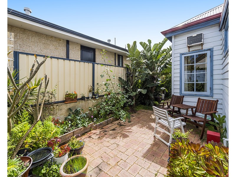 20 Moore Street, Bunbury WA 6230