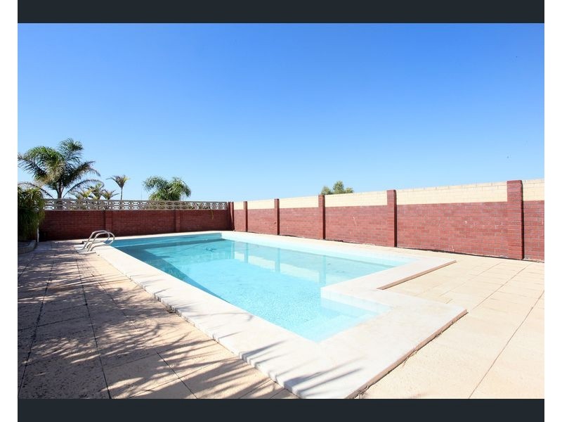 9 Dunstan Street, South Bunbury WA 6230