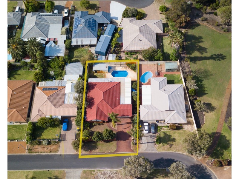 16 Malabor Retreat, Eaton WA 6232