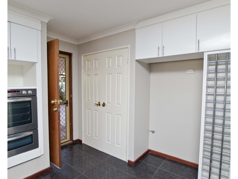 16 Malabor Retreat, Eaton WA 6232