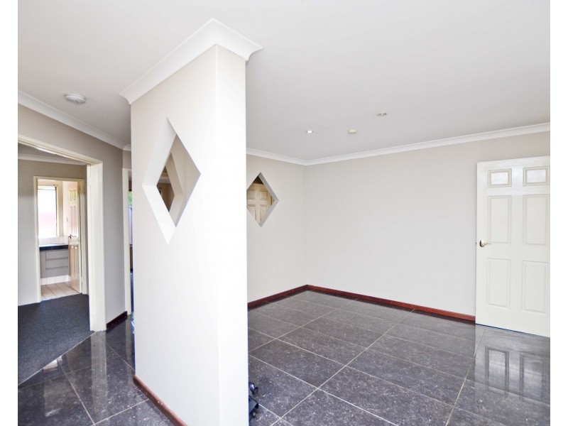 16 Malabor Retreat, Eaton WA 6232