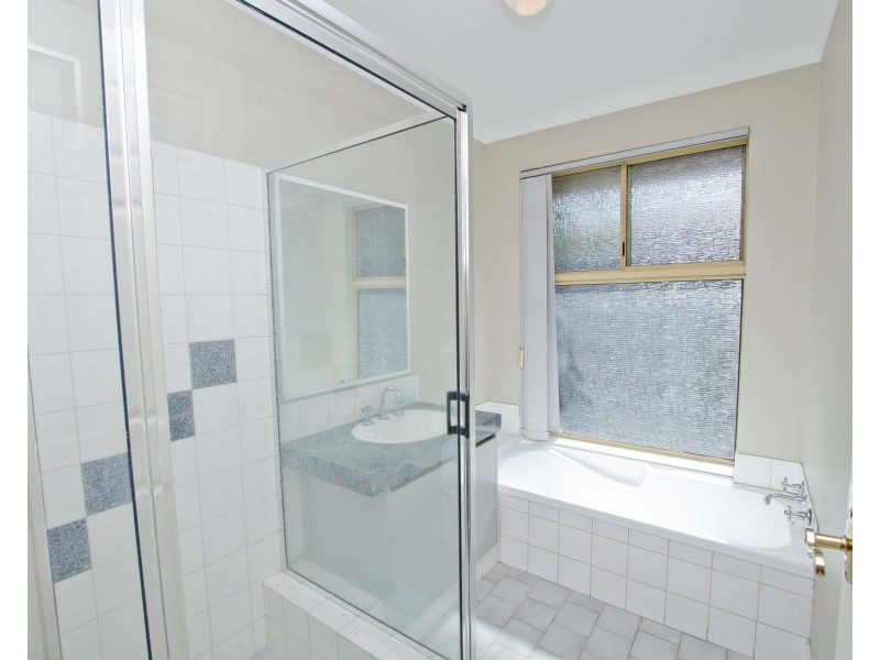 16 Malabor Retreat, Eaton WA 6232