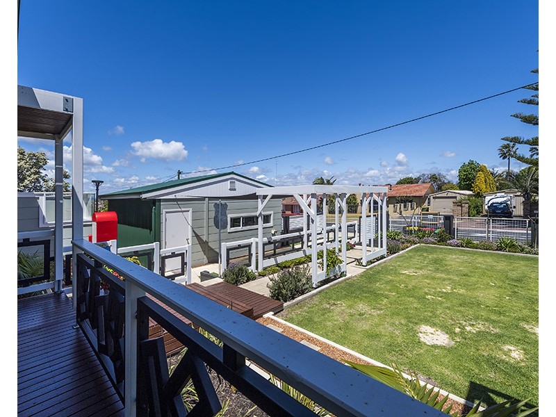 8 Timperley Road, South Bunbury WA 6230