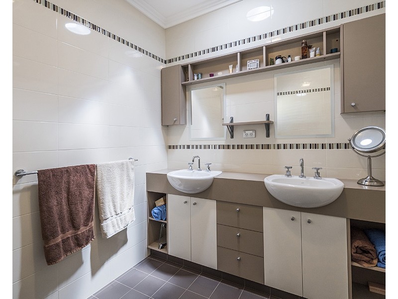 8 Timperley Road, South Bunbury WA 6230