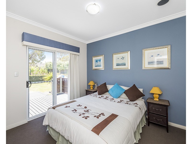 8 Timperley Road, South Bunbury WA 6230