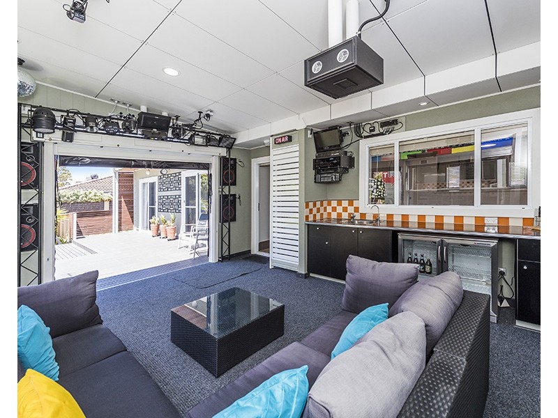 8 Timperley Road, South Bunbury WA 6230