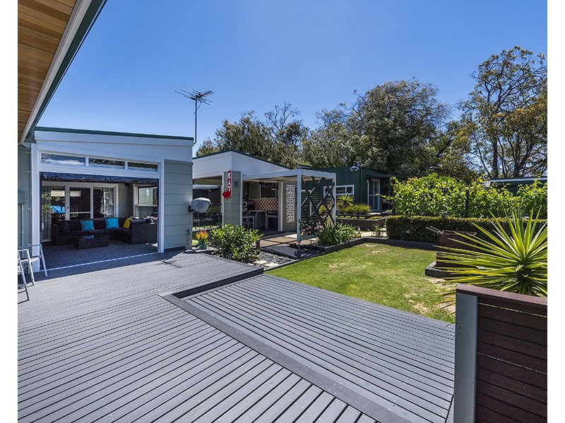 8 Timperley Road, South Bunbury WA 6230