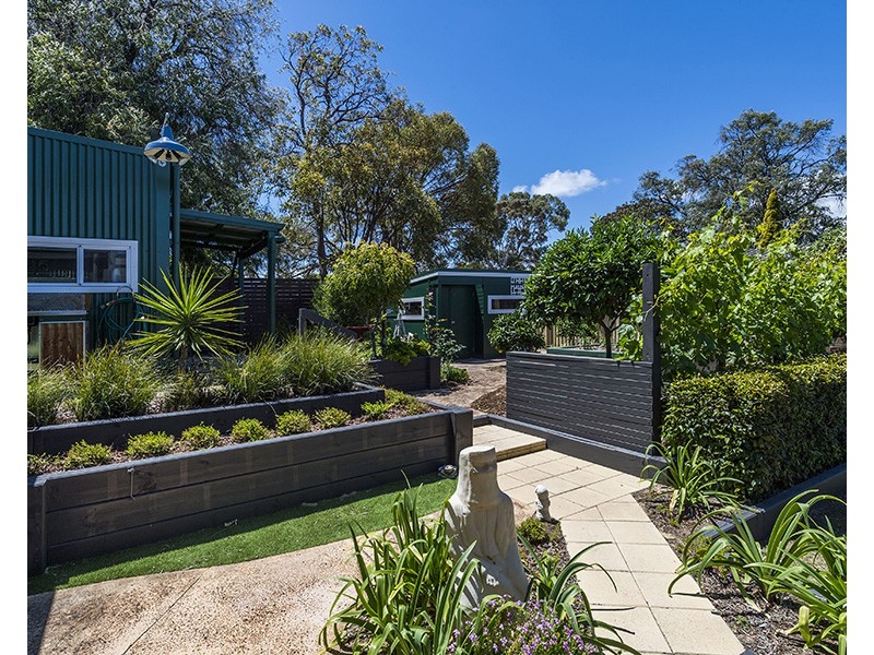 8 Timperley Road, South Bunbury WA 6230