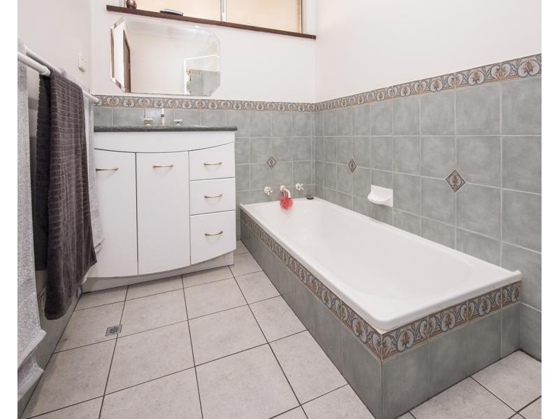 17 Dawson Avenue, Abbey WA 6280