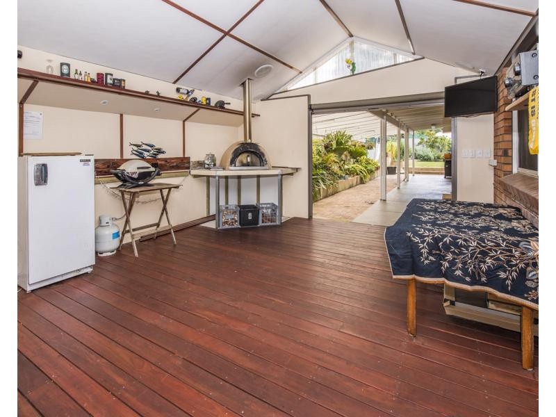 17 Dawson Avenue, Abbey WA 6280