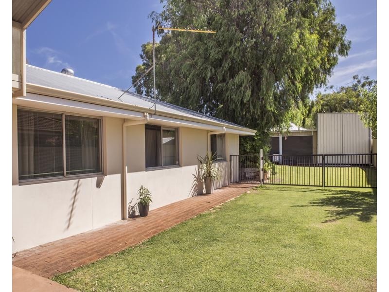 17 Dawson Avenue, Abbey WA 6280