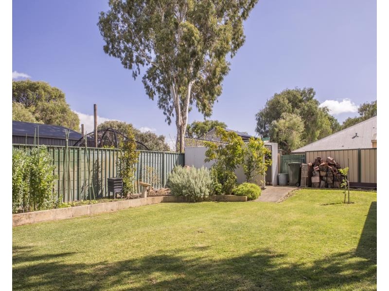 17 Dawson Avenue, Abbey WA 6280