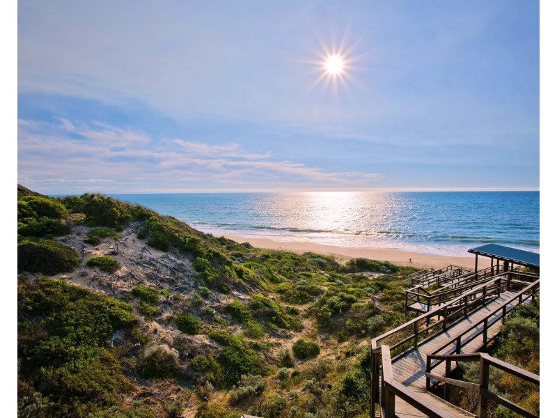 8 Thetis Link, Dalyellup WA 6230