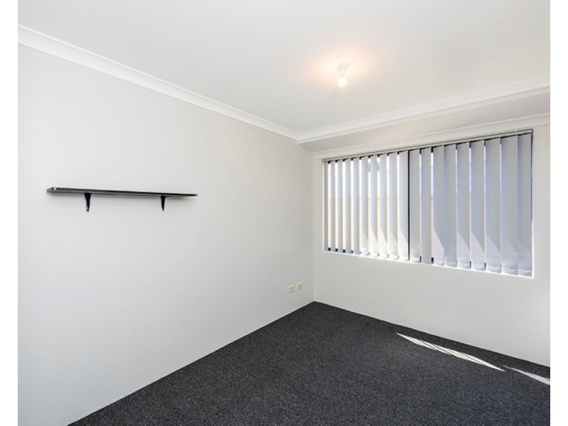 12 Durack Street, Dalyellup WA 6230