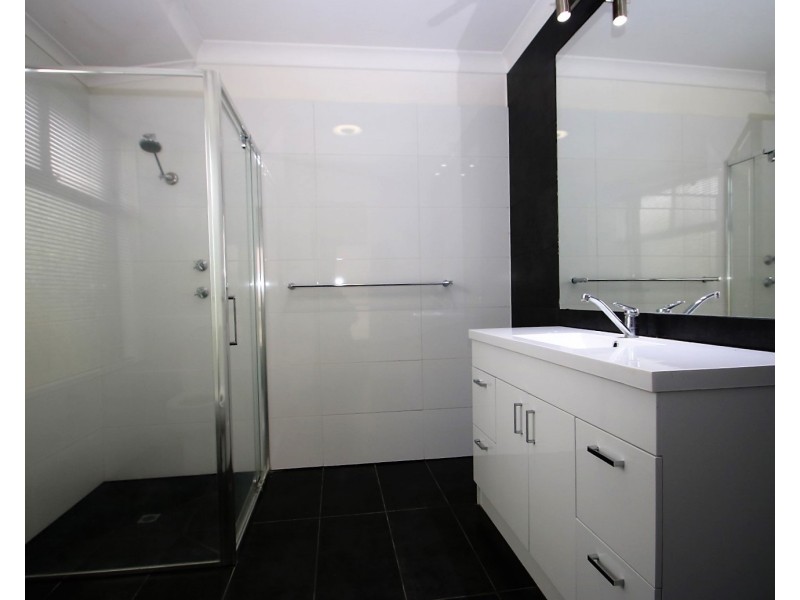 5 Travers Drive, Australind WA 6233