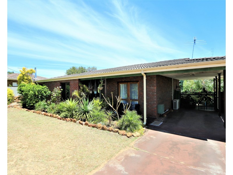 6 Sarah Place, Usher WA 6230