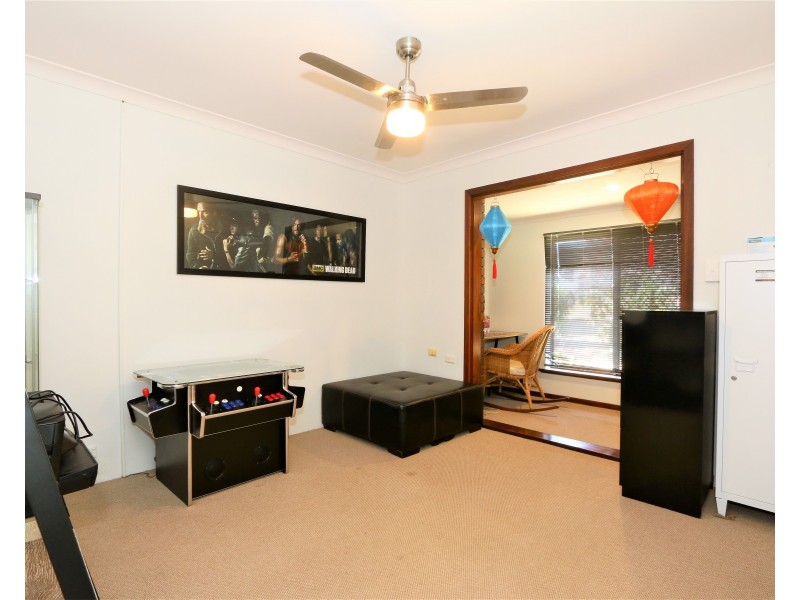 6 Sarah Place, Usher WA 6230