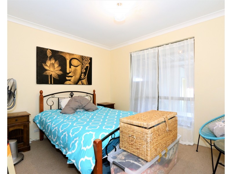 6 Sarah Place, Usher WA 6230
