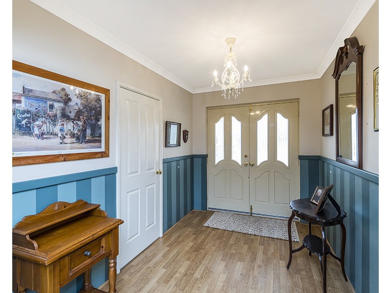 61 Braidwood Drive, Australind WA 6233