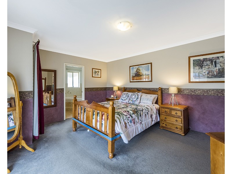 61 Braidwood Drive, Australind WA 6233