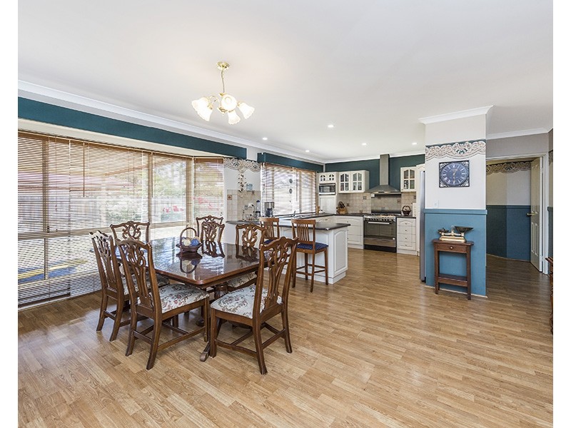 61 Braidwood Drive, Australind WA 6233