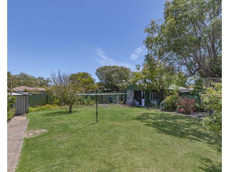 5 Dawson Avenue, Abbey WA 6280