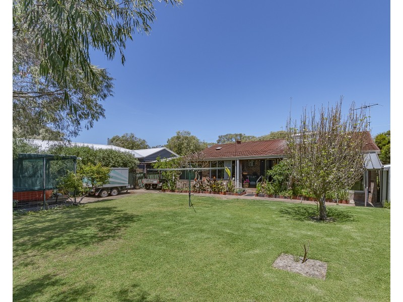 5 Dawson Avenue, Abbey WA 6280