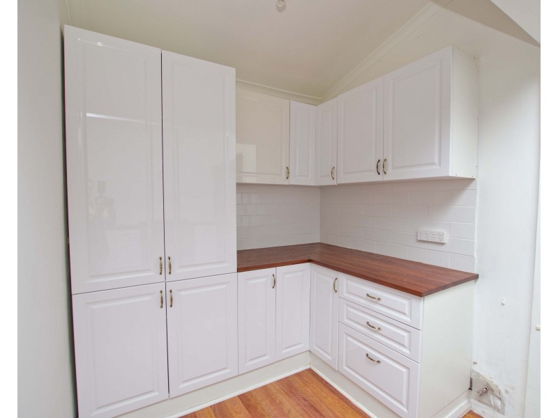 10 Gibbs Street, Carey Park WA 6230