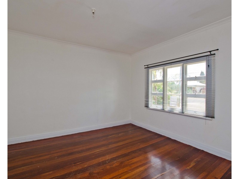 10 Gibbs Street, Carey Park WA 6230